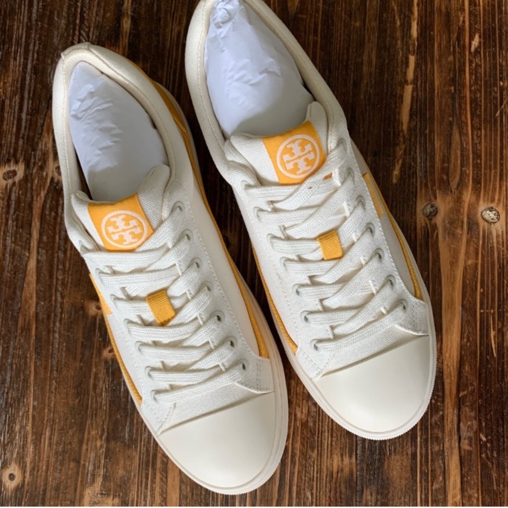 Classic Court Sneakers